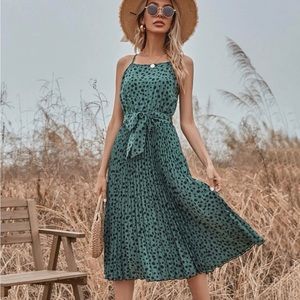 All Over Print Pleated Hem Cami Dress With Belt